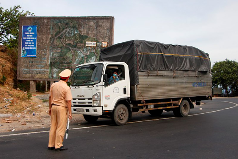 Tài xế và phương tiện vận chuyển hàng hóa sẽ bị kiểm tra tại các chốt ra vào thành phố